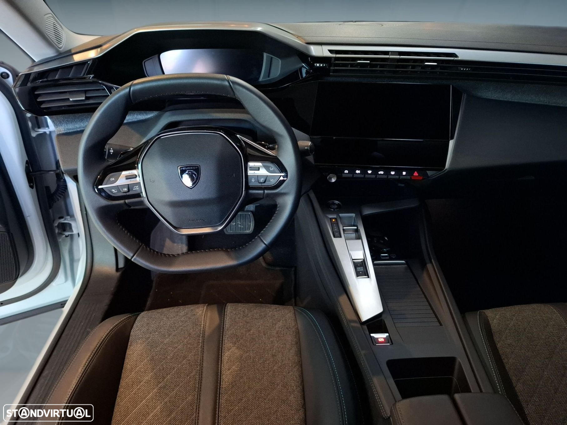 Peugeot 408 1.2 PureTech Allure EAT8 - 13
