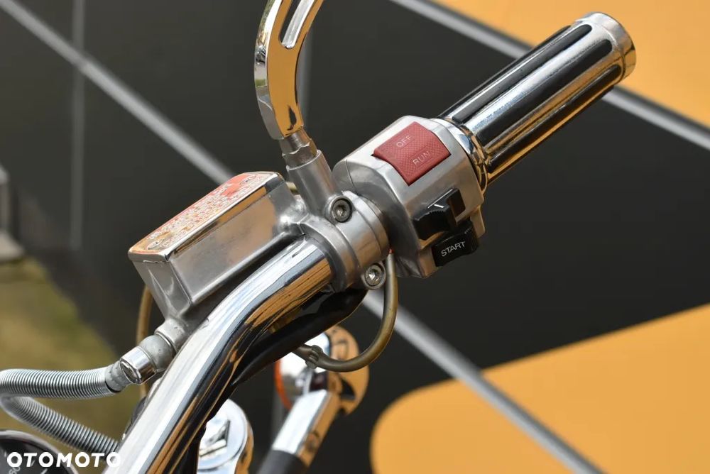 Suzuki Intruder - 23