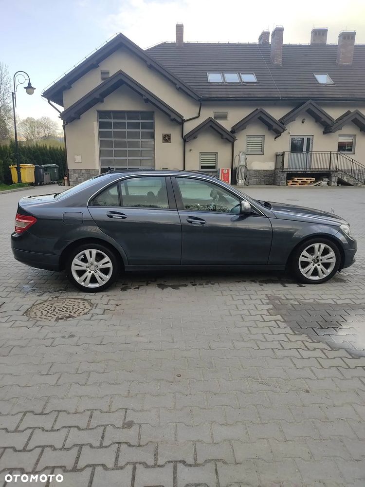 Mercedes-Benz Klasa C 200 CDI DPF Classic - 3