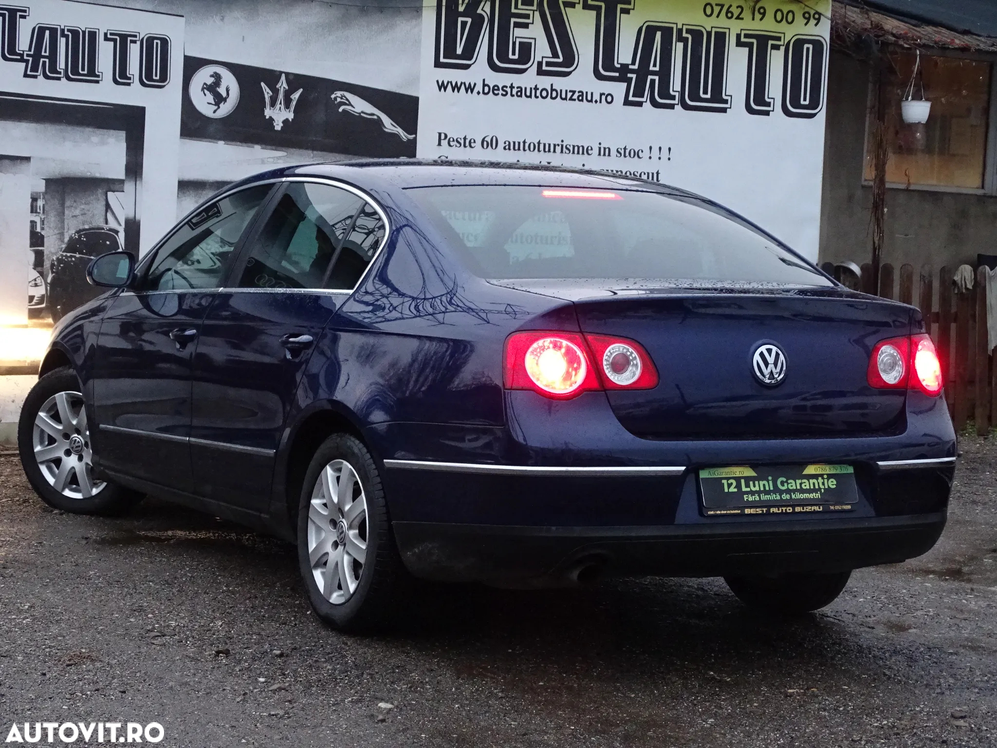 Volkswagen Passat 1.6 FSI Automatik Highline - 4