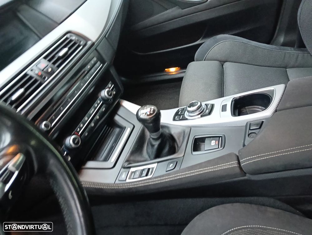 BMW 520 d Pack M - 31