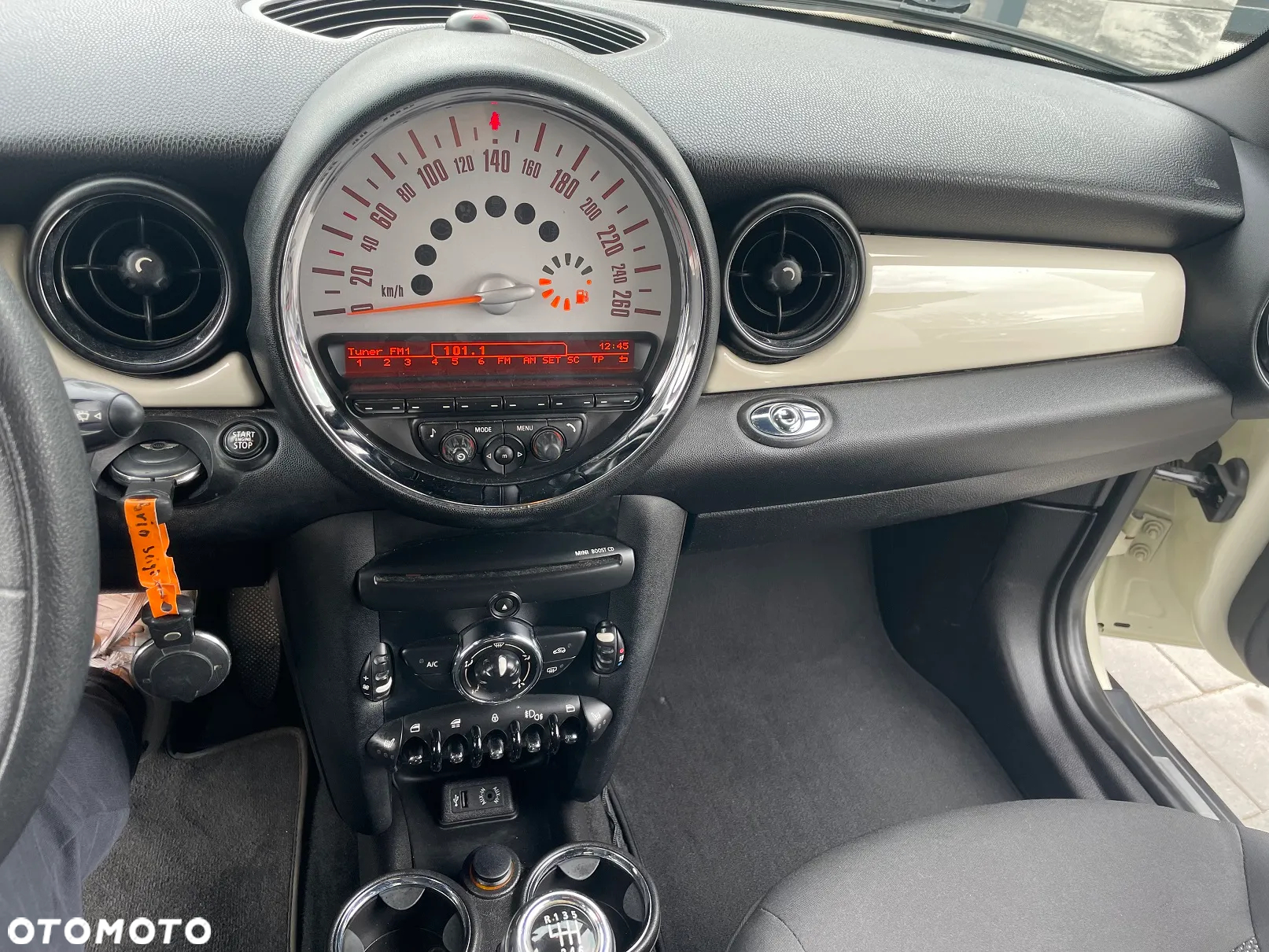 MINI ONE Cabrio - 22