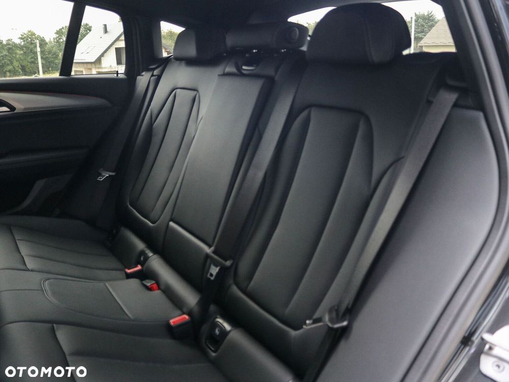 BMW X4 - 15