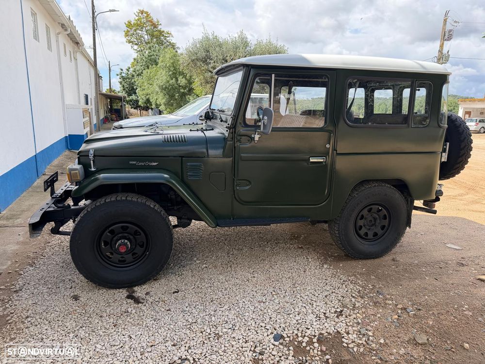 Toyota BJ 40 - 9