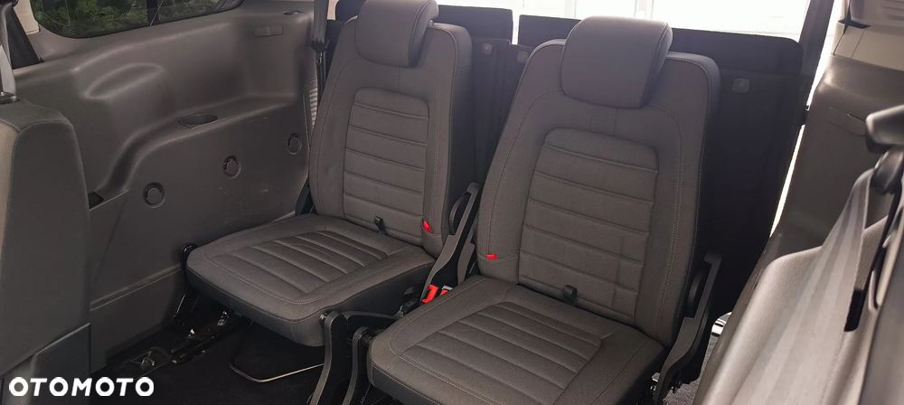 Ford Tourneo Connect - 23