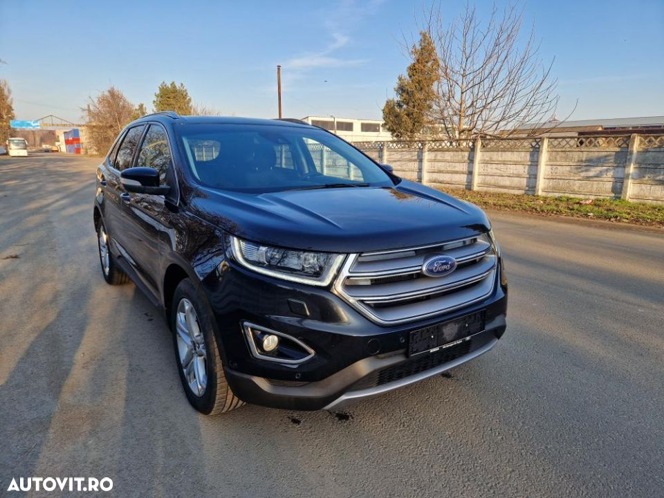 Ford Edge 2.0 TDCi Powershift Titanium - 11