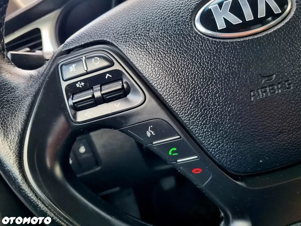 Kia Ceed 1.4 L - 17