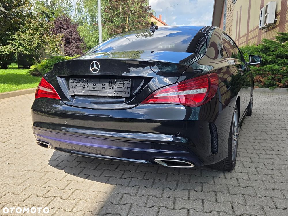 Mercedes-Benz CLA 200 7G-DCT AMG Line - 14