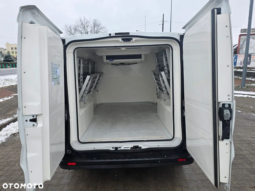 Opel Vivaro Chłodnia - 16