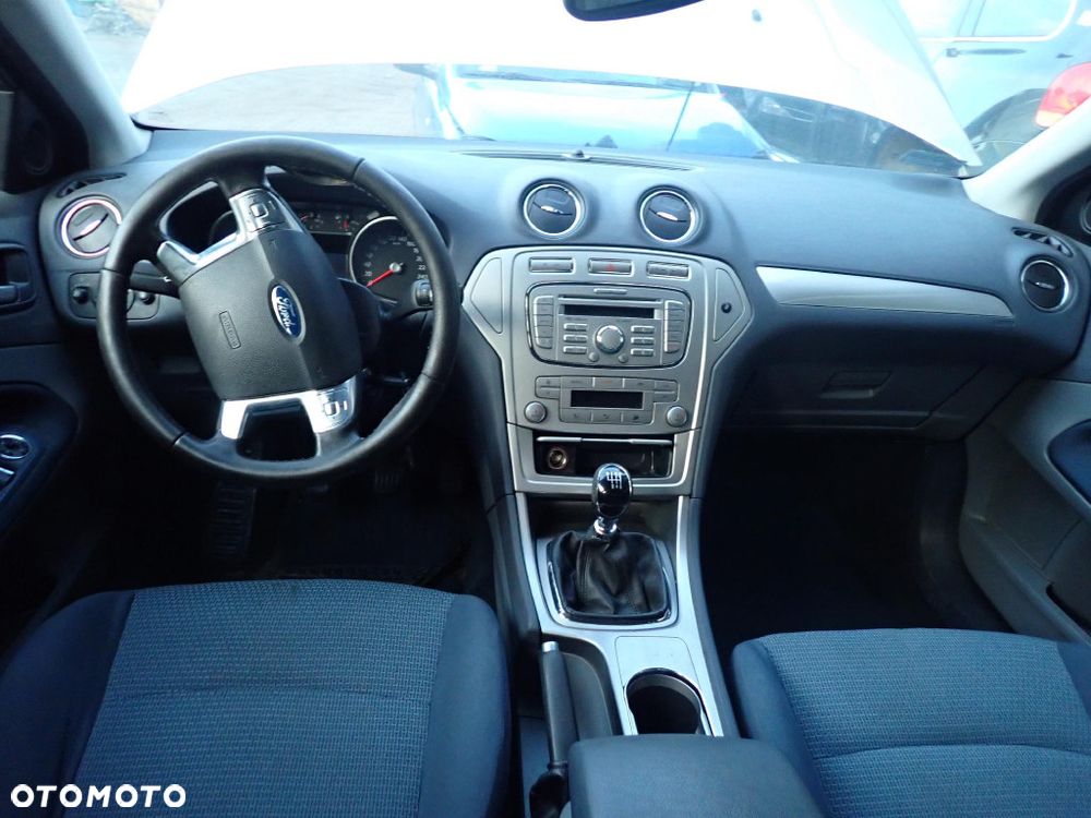 CZĘŚCI - Ford Mondeo IV MK4 2,0 TDCI 140KM 6B KOMBI lakier Stardust Silver 66 2008r. INDEX - 9817 - 6