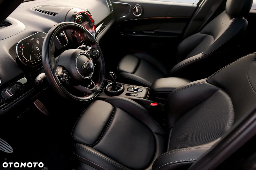 MINI John Cooper Works - 33