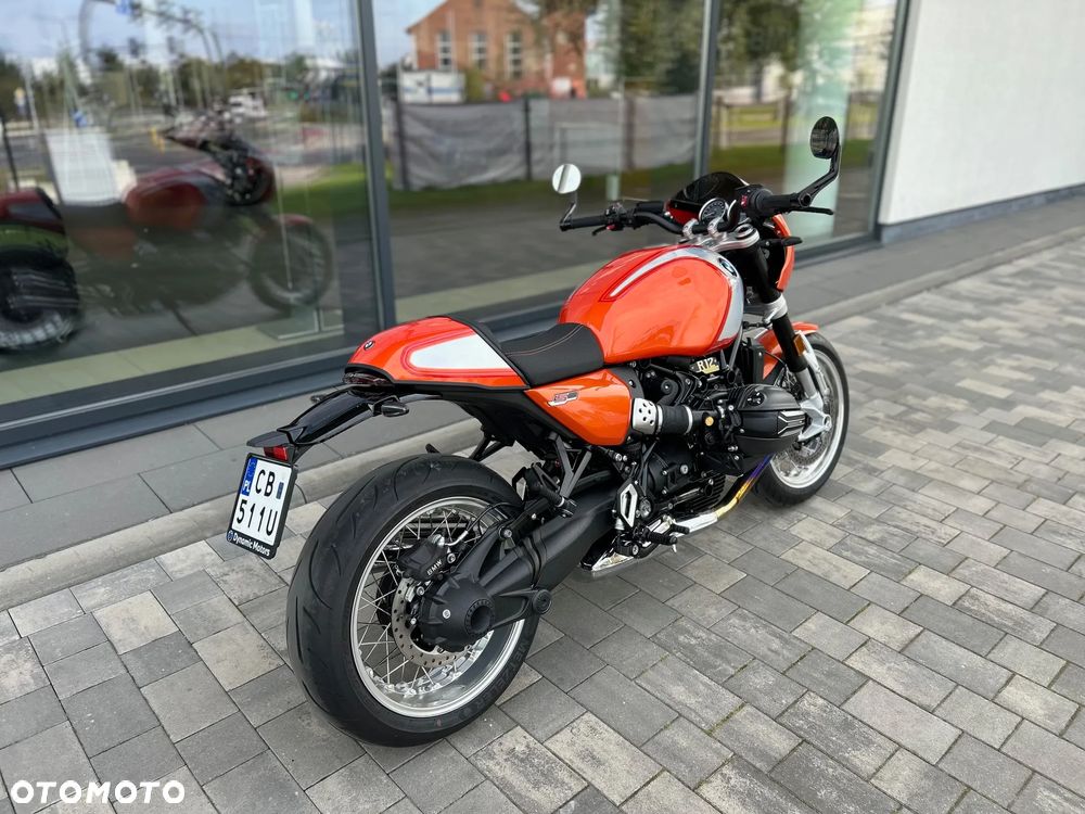 BMW R - 8