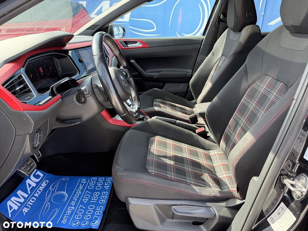 Volkswagen Polo 2.0 TSI DSG GTI - 15