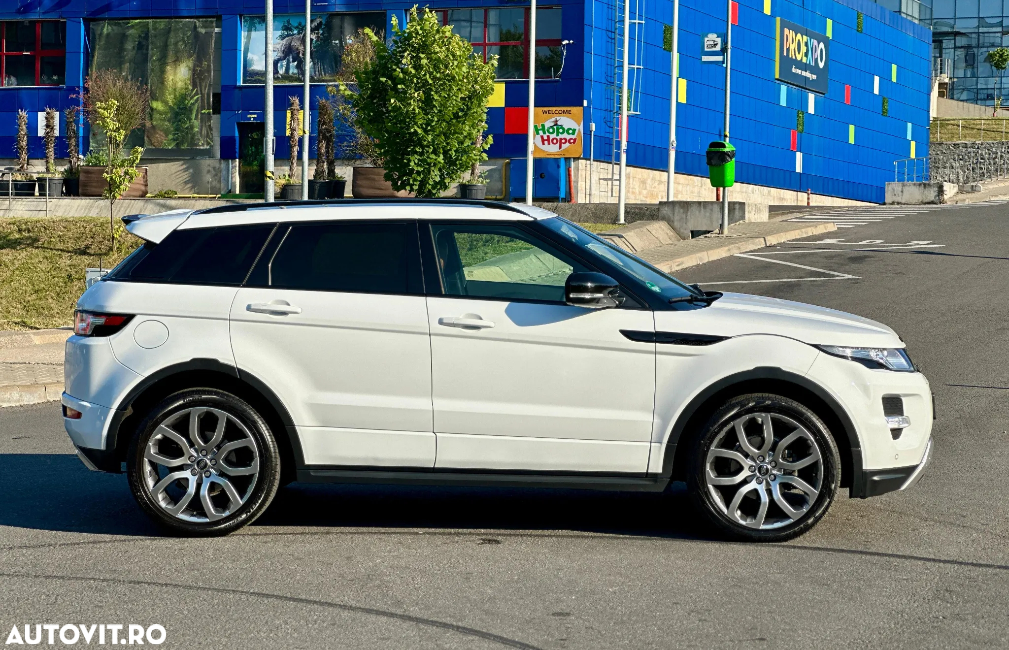 Land Rover Range Rover Evoque - 28