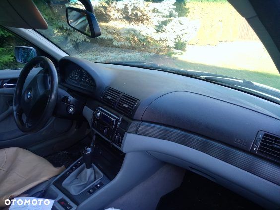 BMW Seria 3 320i - 4