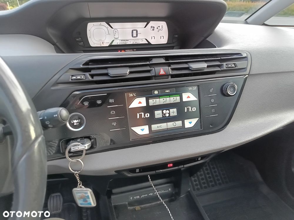 Citroën C4 Picasso - 19