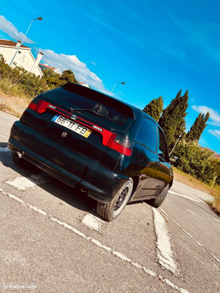 SEAT Ibiza 1.9 D Latino - 2