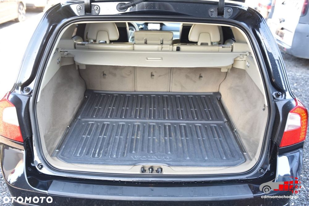 Volvo V70 D3 Momentum - 16