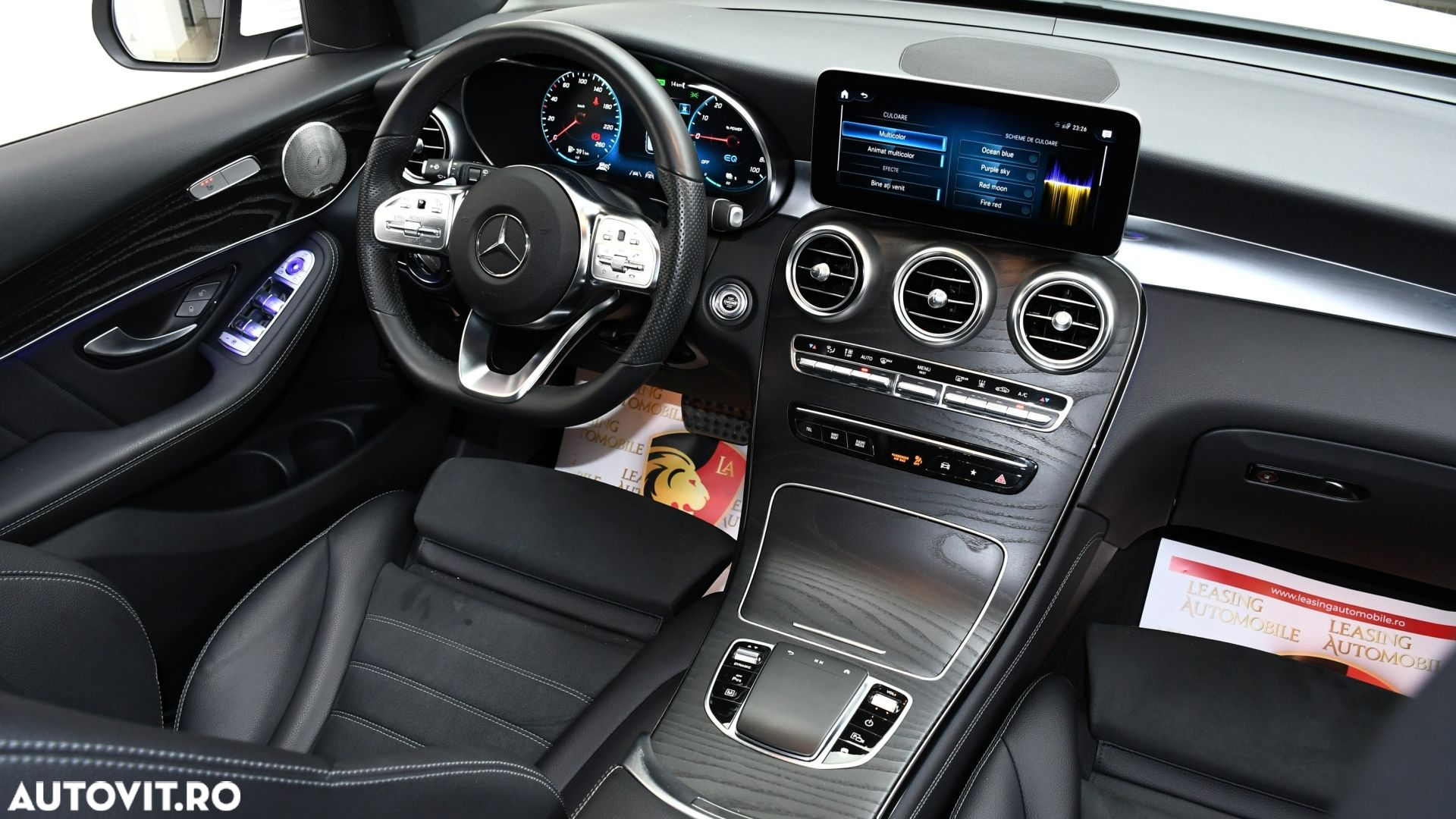 Mercedes-Benz GLC - 12