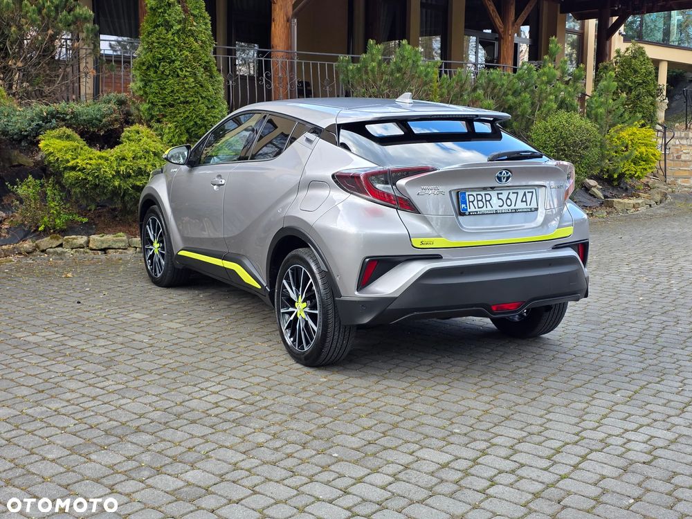 Toyota C-HR 1.8 Hybrid Neon Lime powered by JBL - 11