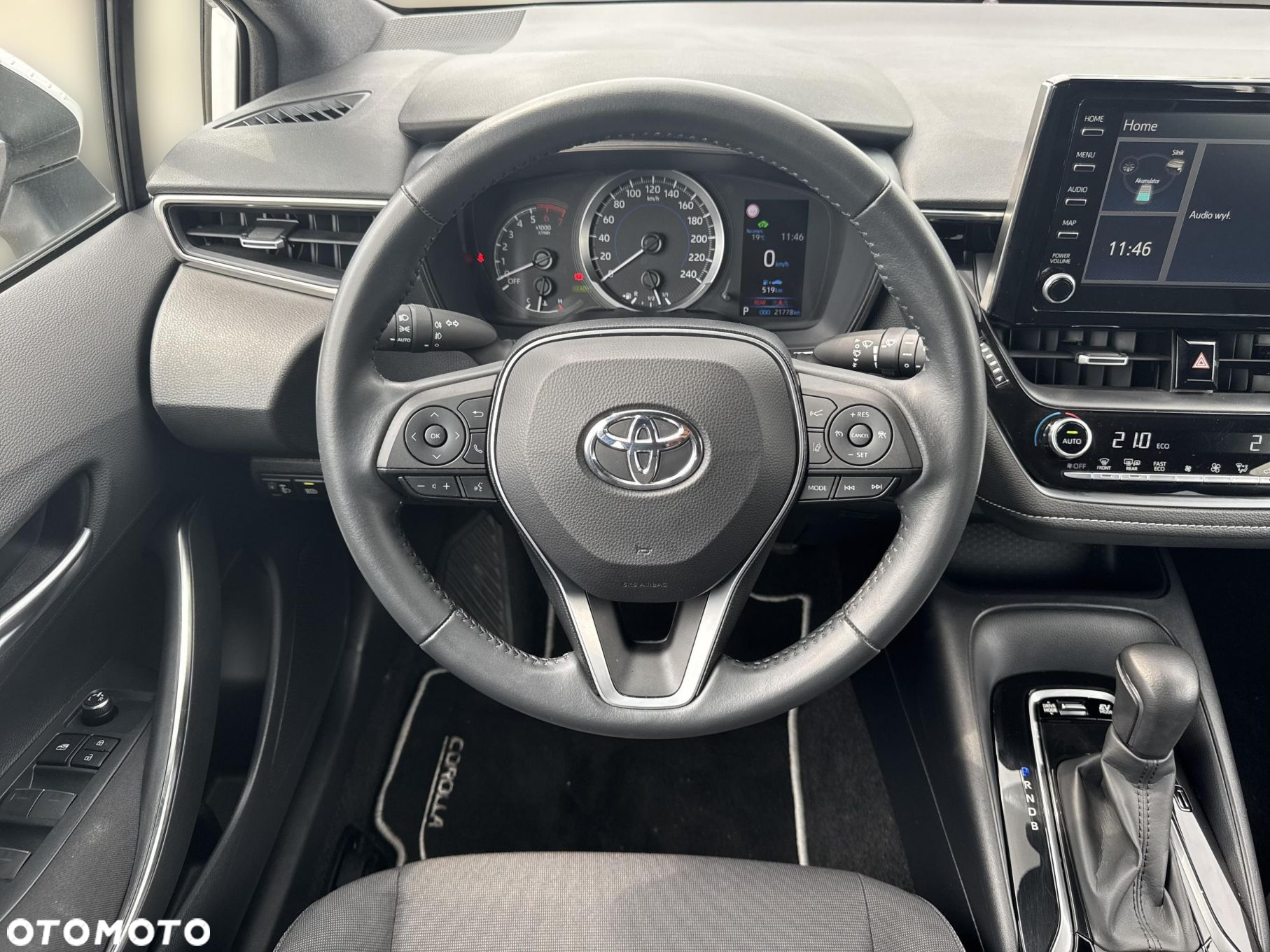 Toyota Corolla 1.8 Hybrid Comfort - 12