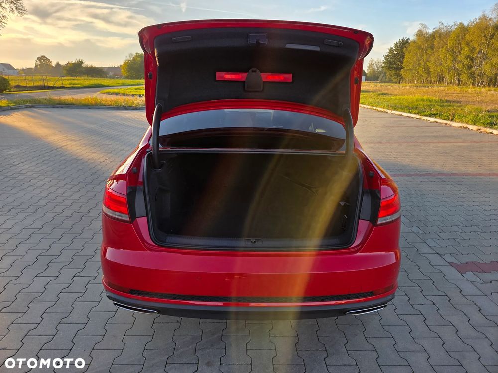 Audi A4 Limousine - 13