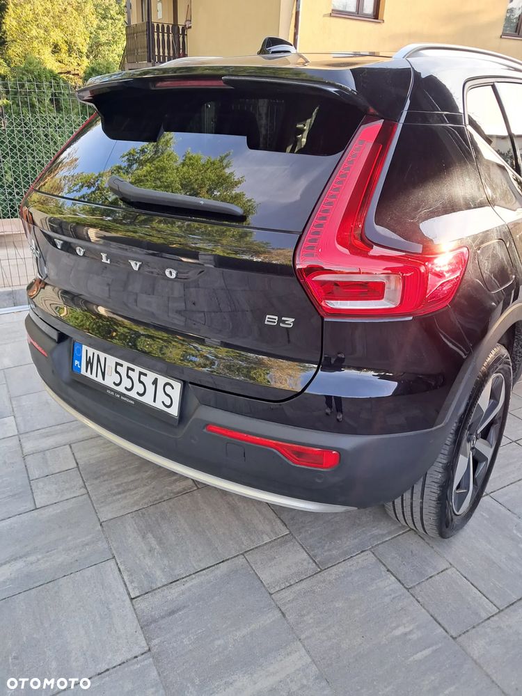Volvo XC 40 B3 Plus Bright - 2