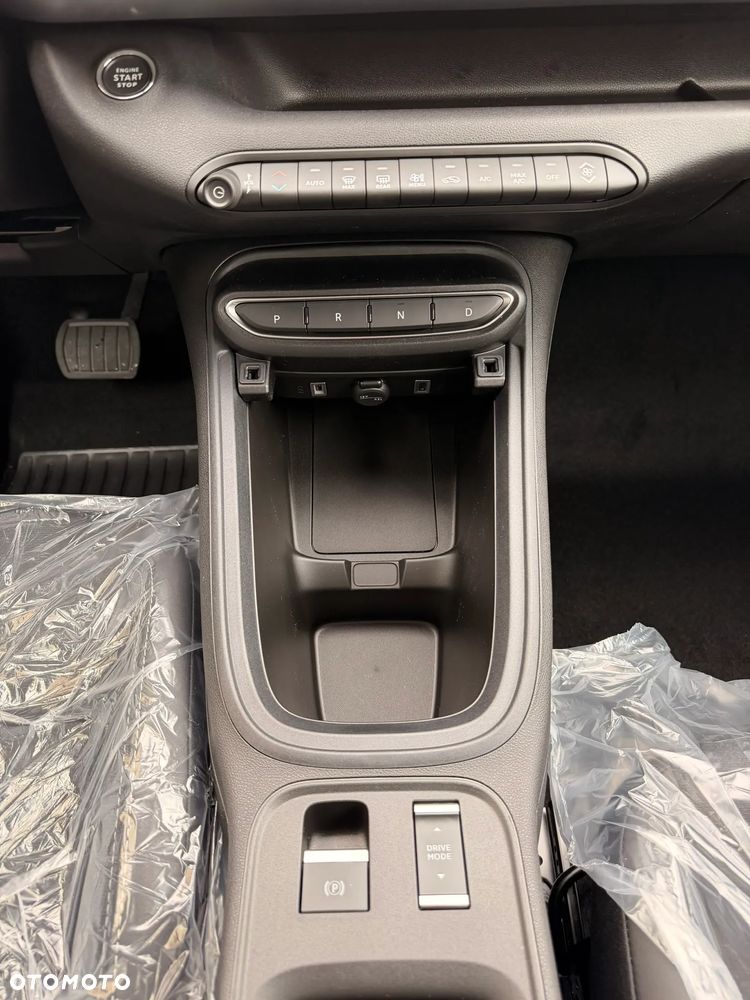 Jeep Avenger 1.2 T3 mHEV Black Edition FWD eDCT6 - 26