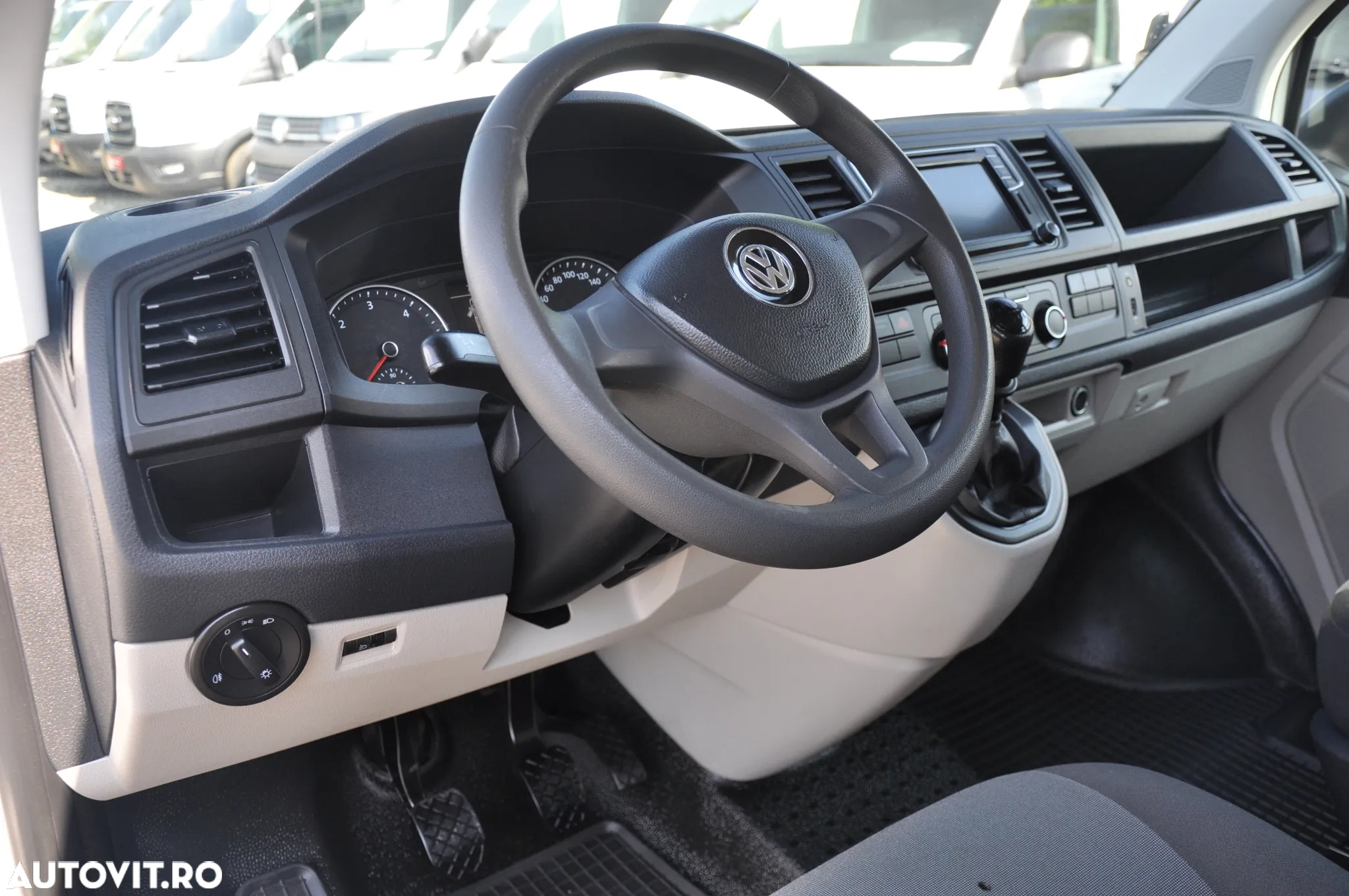 Volkswagen Transporter T6 L2H1 Doka - 16