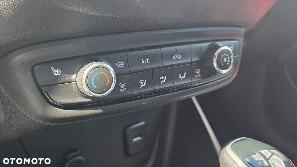 Opel Crossland X - 14