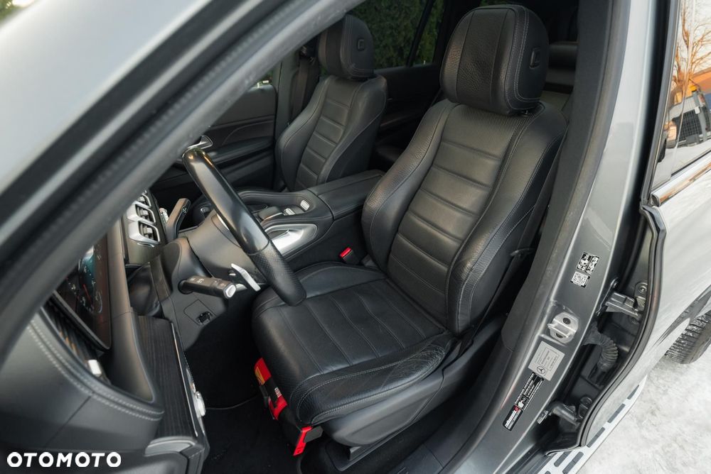 Mercedes-Benz GLS - 12