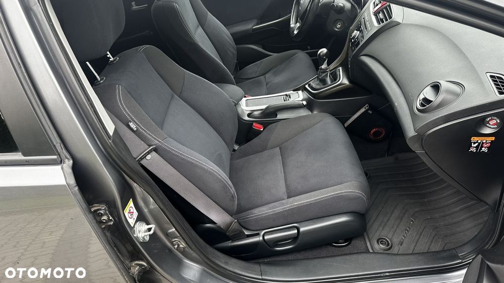 Honda Civic 1.6 i-DTEC Executive Black Edition - 21