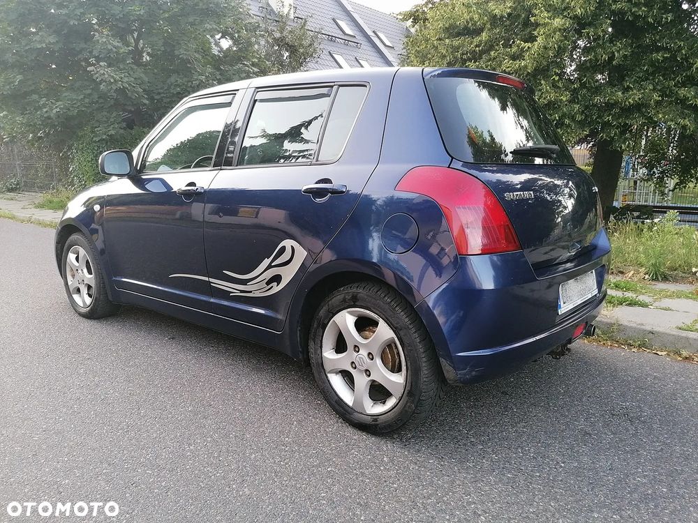 Suzuki Swift - 7