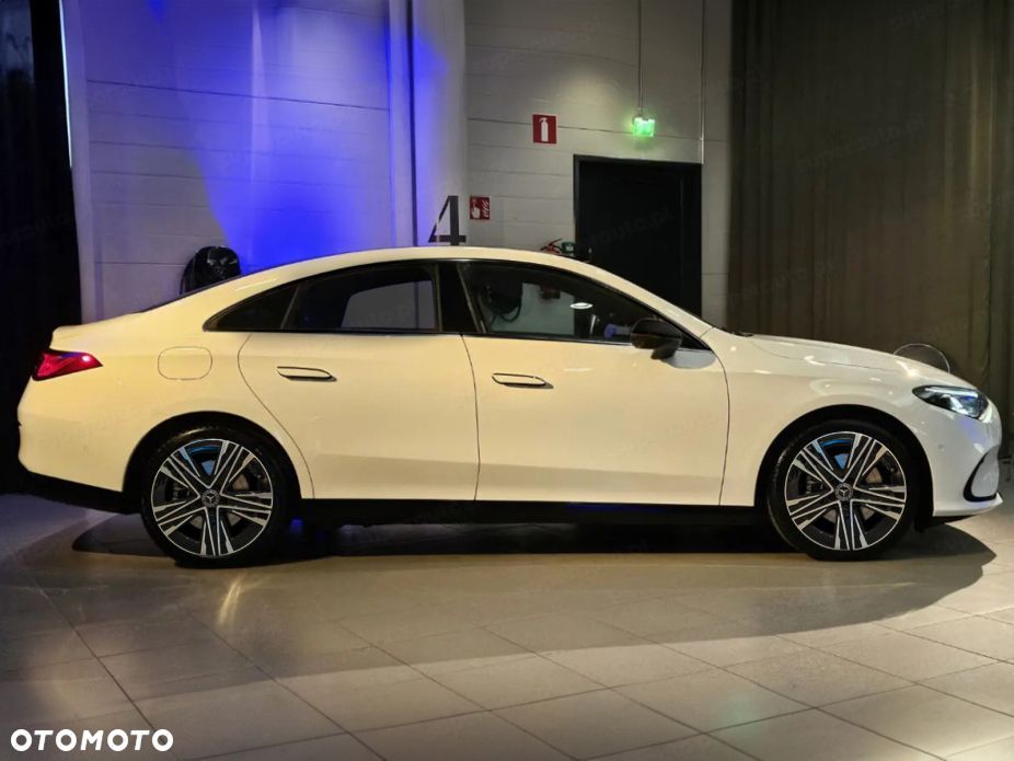 Mercedes-Benz CLA - 2