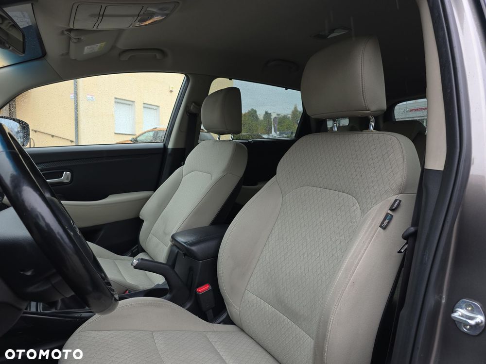 Kia Carens 1.7 CRDi Business Line - 11