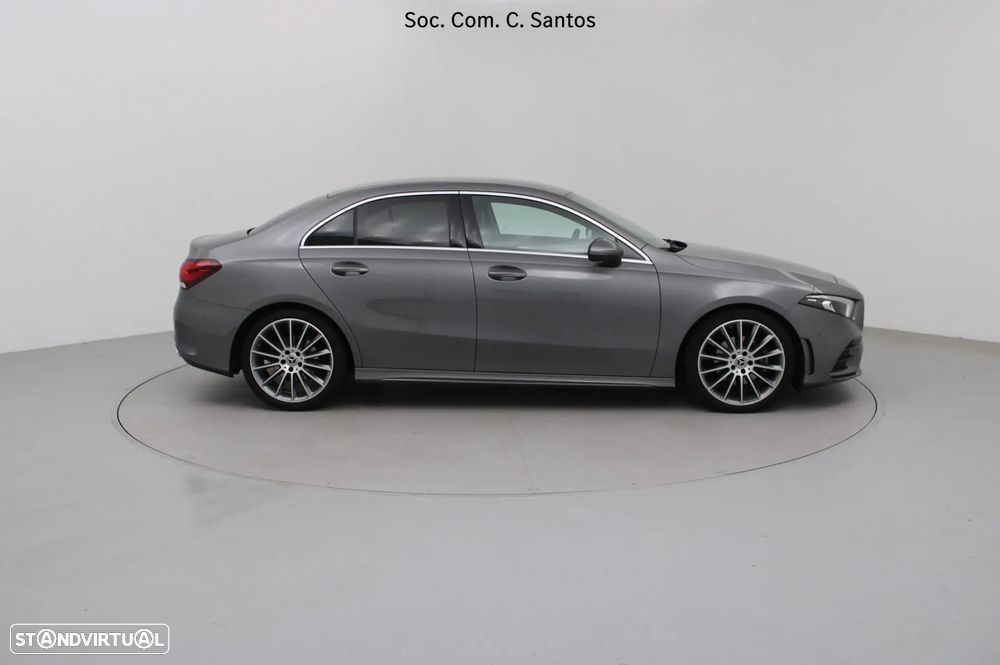 Mercedes-Benz A 200 Limousine AMG Line - 6