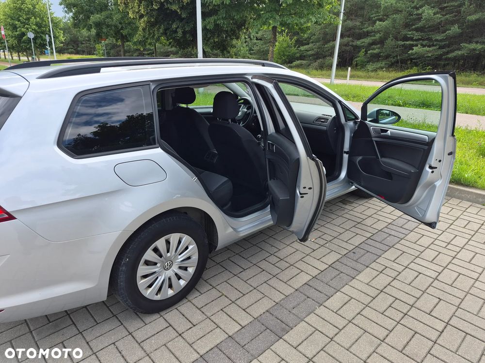 Volkswagen Golf 1.6 TDI BMT Comfortline - 8