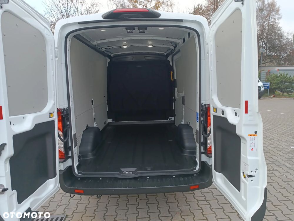 Ford Transit - 17