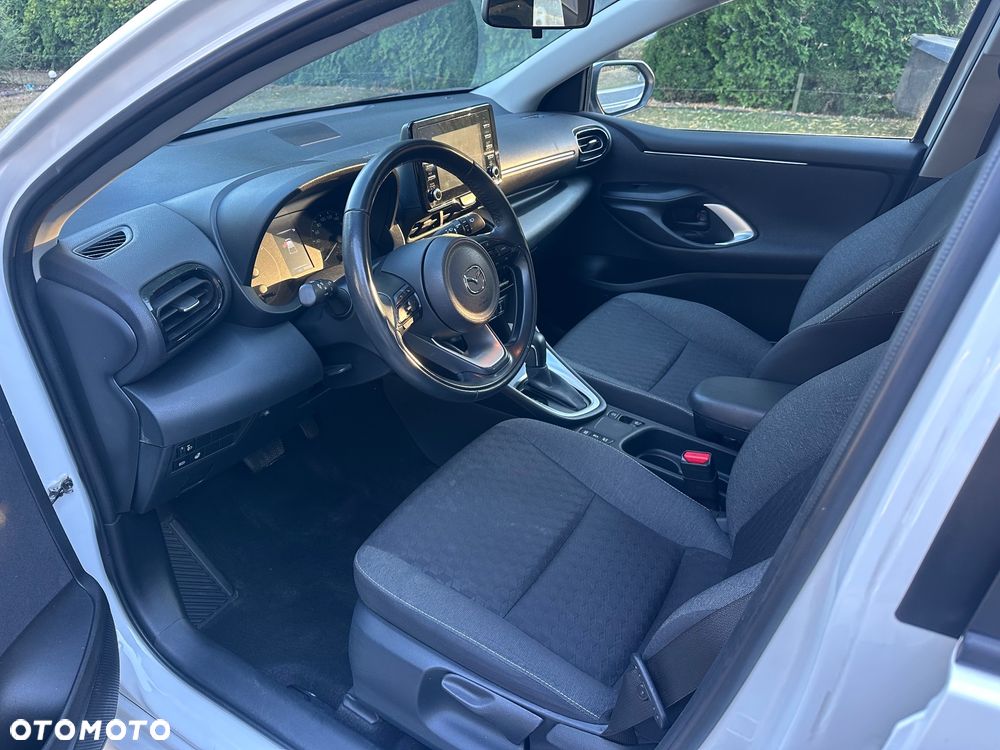 Mazda 2 Hybrid - 6