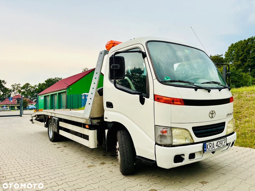 Toyota Dyna 150 - 2