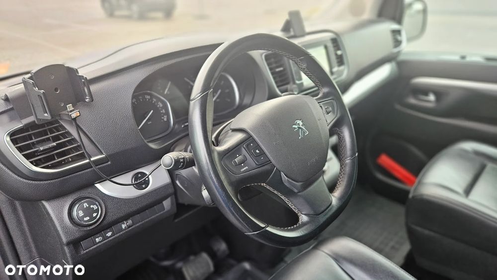 Peugeot Traveller - 6