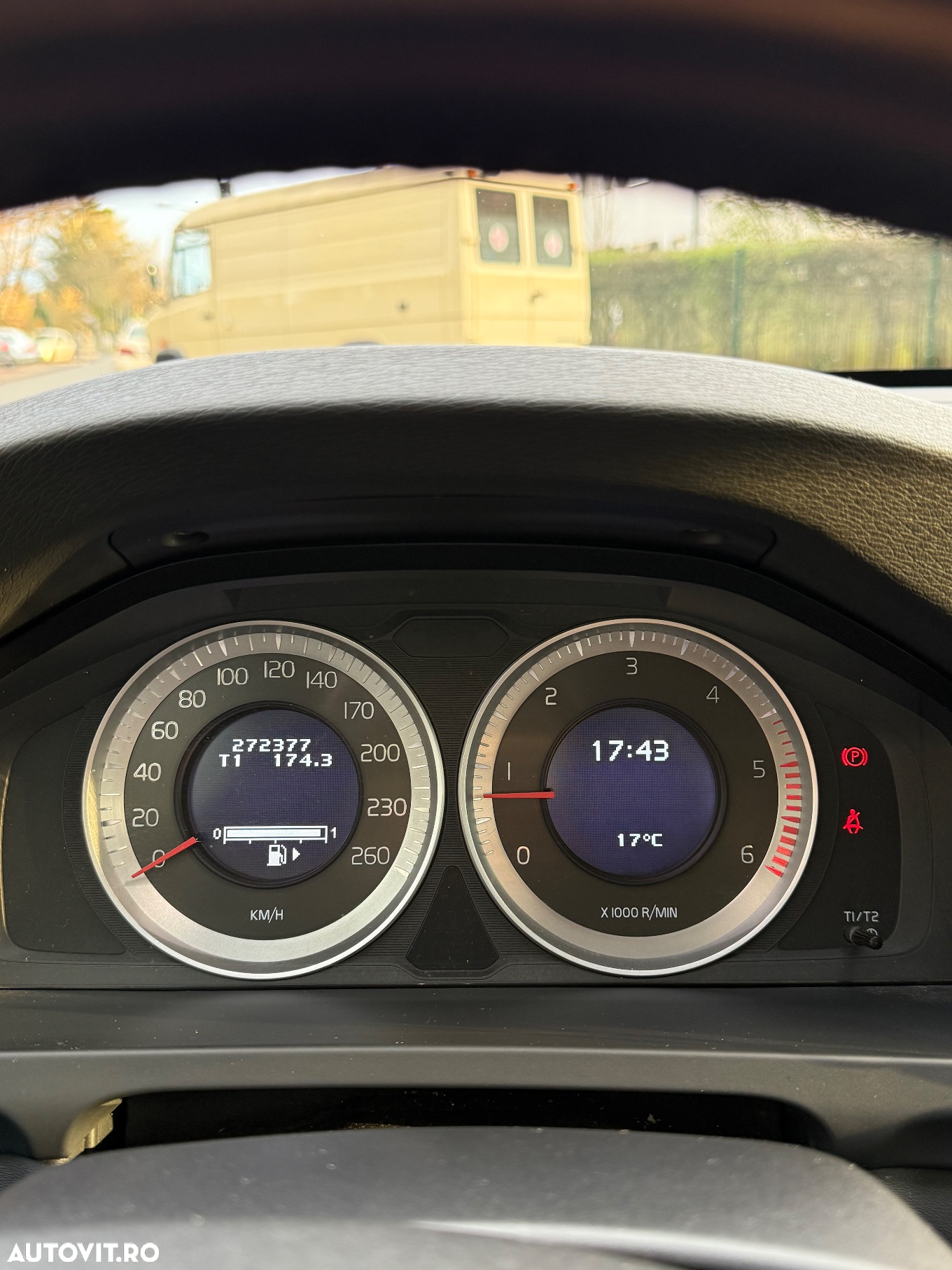 Volvo V60 D5 Start-Stop Summum - 8