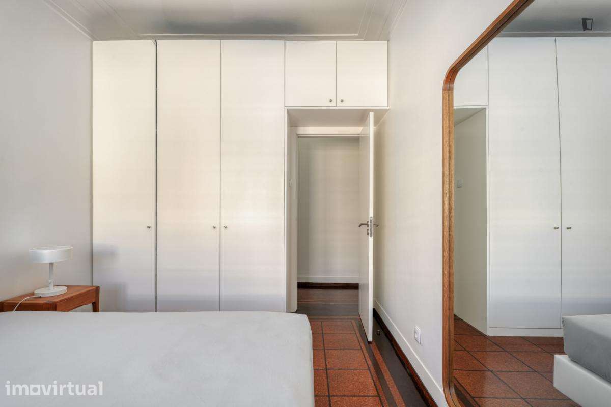 Quarto - localizado em Alameda Lisbon - Grande imagem: 5/18