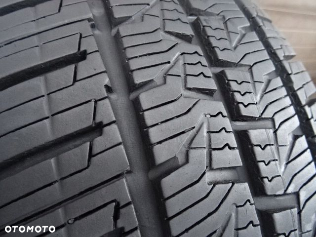 225/70/R15c 112/110R Continental Van Contact 4 seasons - 3