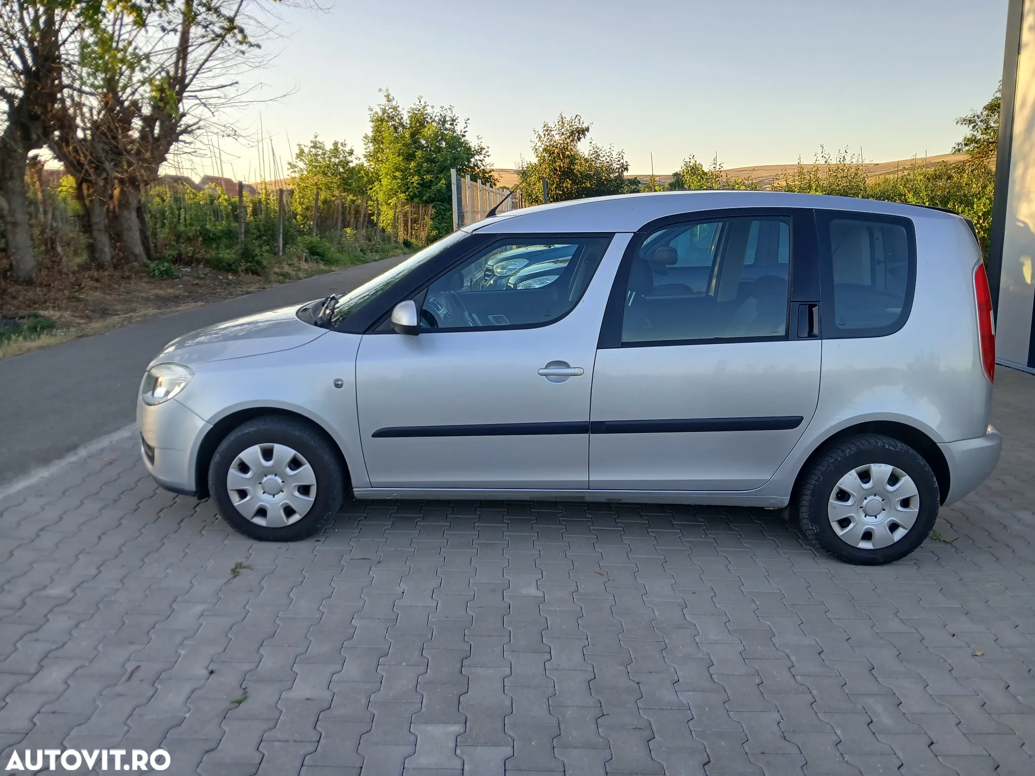 Skoda Roomster 1.4 16V Comfort - 5