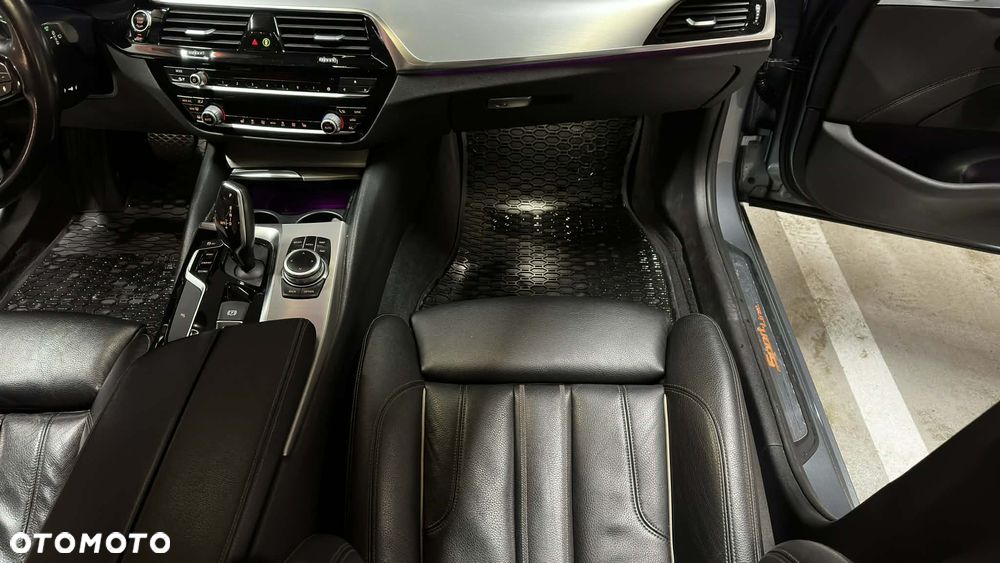BMW Seria 5 520d Sport Line sport - 23