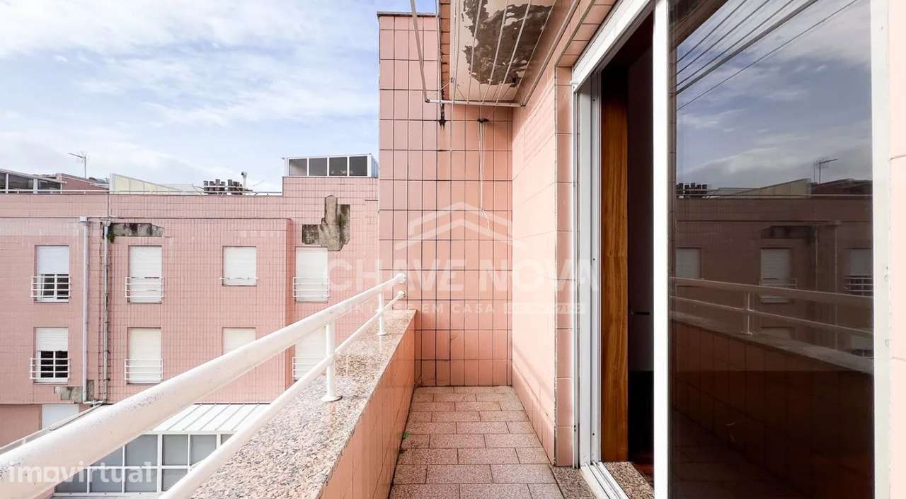 Apartamento T2 na Madalena - Grande imagem: 2/17