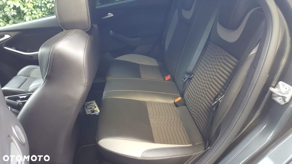Ford Focus 2.0 EcoBoost ST-2 - 15