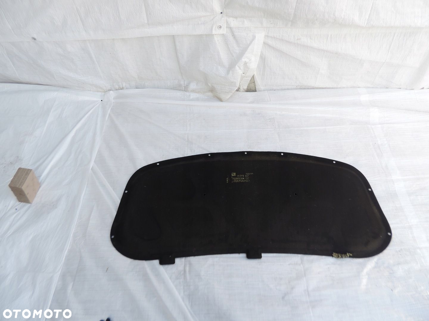 Opel Astra J IV wygłuszenie maski 13272647 - 3
