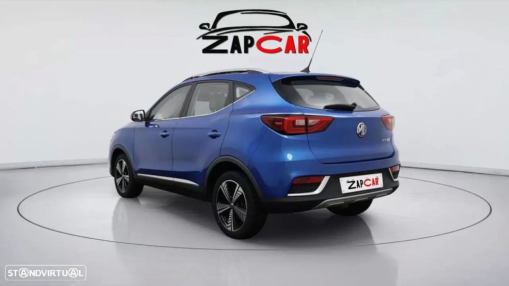 MG ZS EV 44.5 kWh Luxury - 4